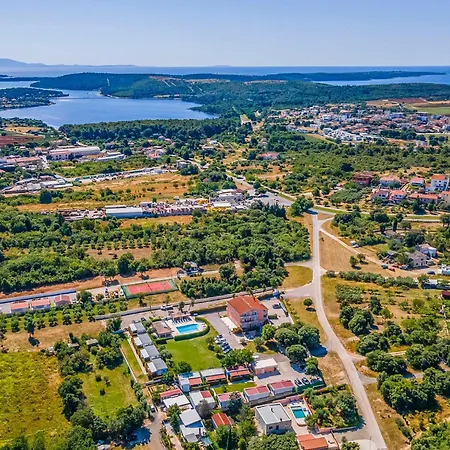 Mobile Superior-6 By Interhome