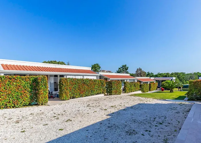 Mobile Superior-6 By Interhome Pula