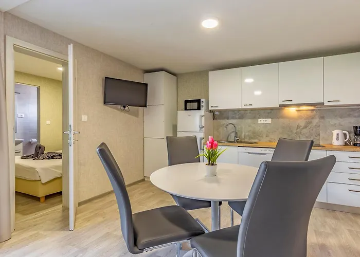 Mobile Superior-6 By Interhome Pula