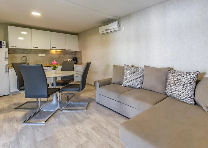 Mobile Superior-6 By Interhome Vikendica