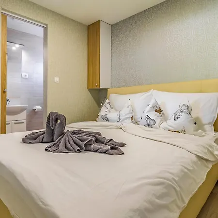 Superior-6 By Interhome