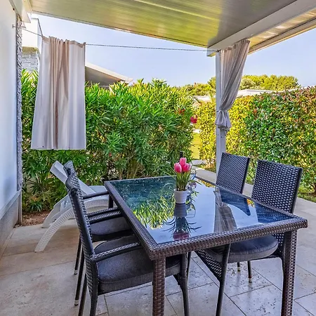 Tatil Evi Mobile Superior-6 By Interhome